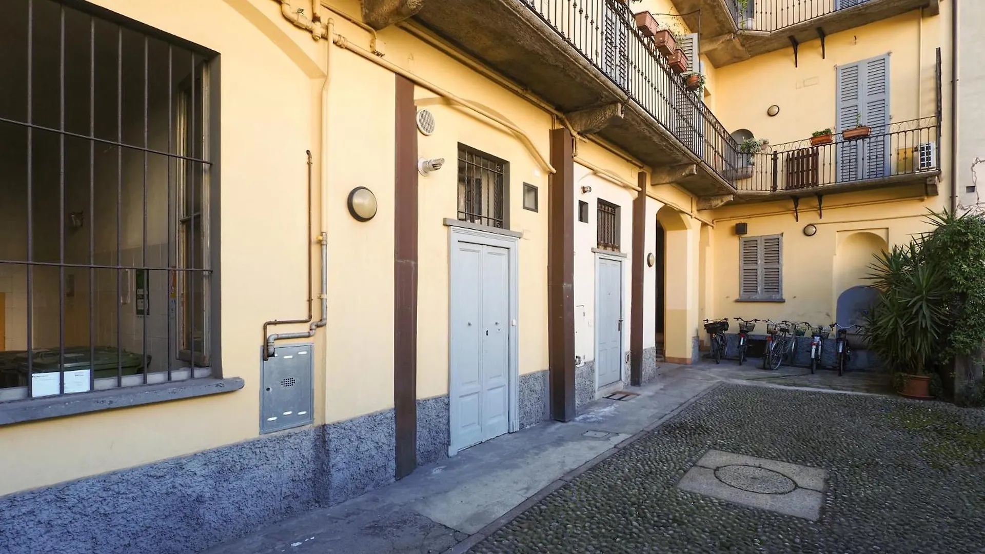 Primopiano - Frisi Apartment Milan